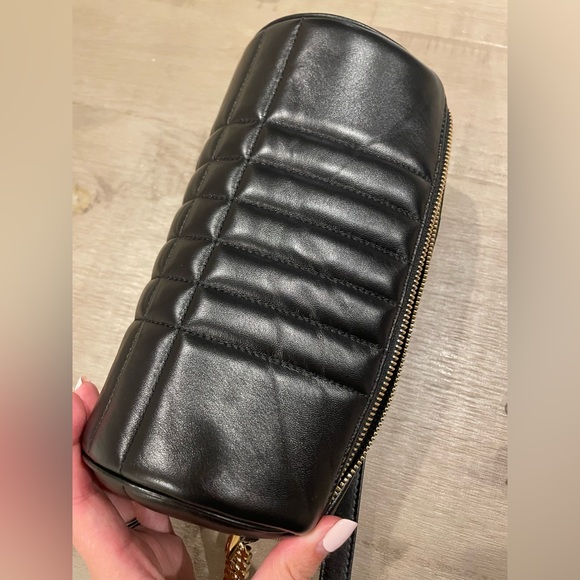 Burberry Lola Barrel Bag - Picture 8 of 10